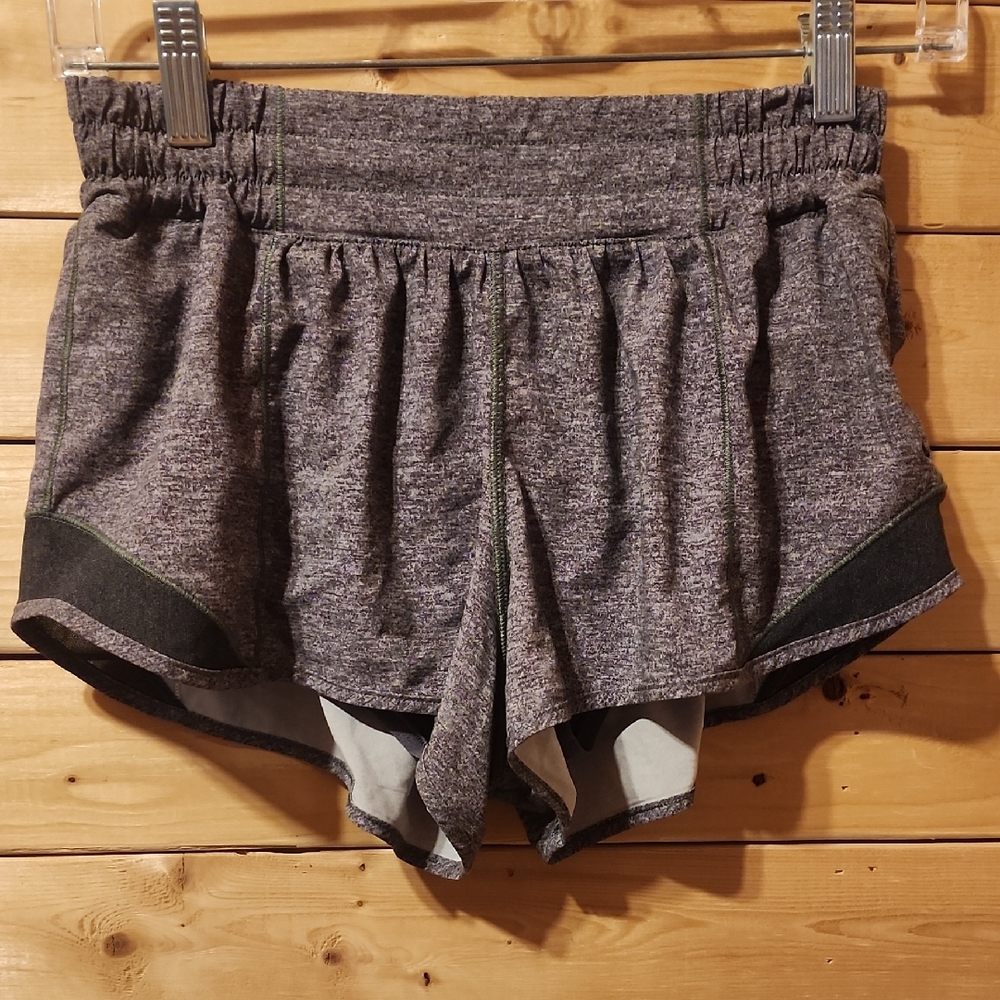 Womens Lululemon Hotty Hot Shorts Size 6 Lined